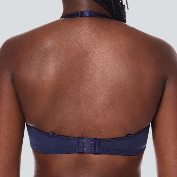 Back of the Amoena Delila padded wireless bra showing the strapless back look created by the halter neck strap option.