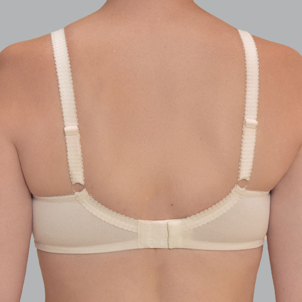 Back of the Amoena Floria padded wire free mastectomy bra showing the narrow band and narrower straps.